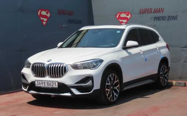 X1 (F48) xDrive 20i M 스포츠